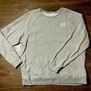 Grey men’s XXL under armour sweater